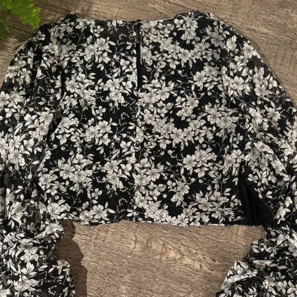 Black Floral Ruched Chiffon Crop Top Long Puff Sleeve Zara Small